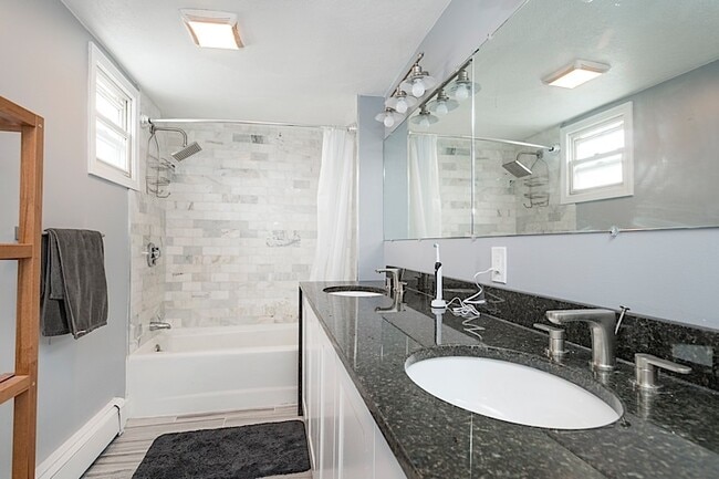 Photo - 5 Munroe St Unit 3