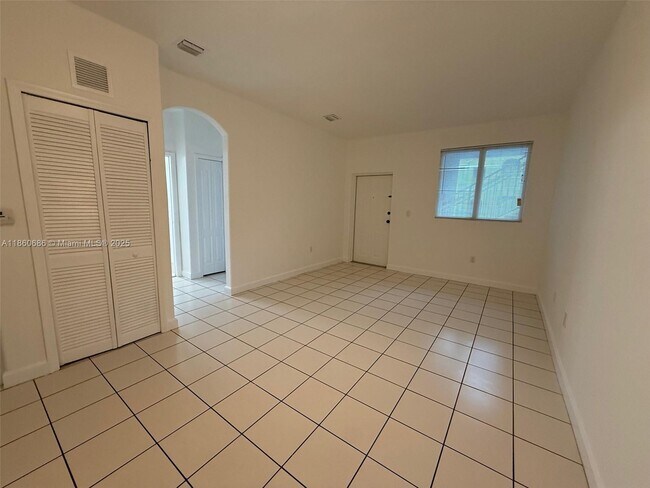 Photo - 1663 SE 27th Dr Unit 105