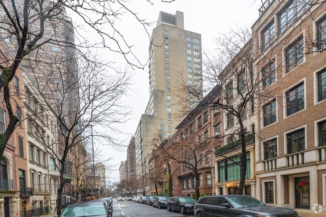 Photo - 1055 Madison Ave