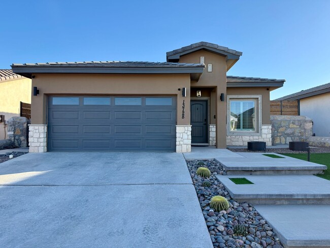 Modern 4-Bedroom Home in Prime El Paso Loc... - Modern 4-Bedroom Home in Prime El Paso Loc...