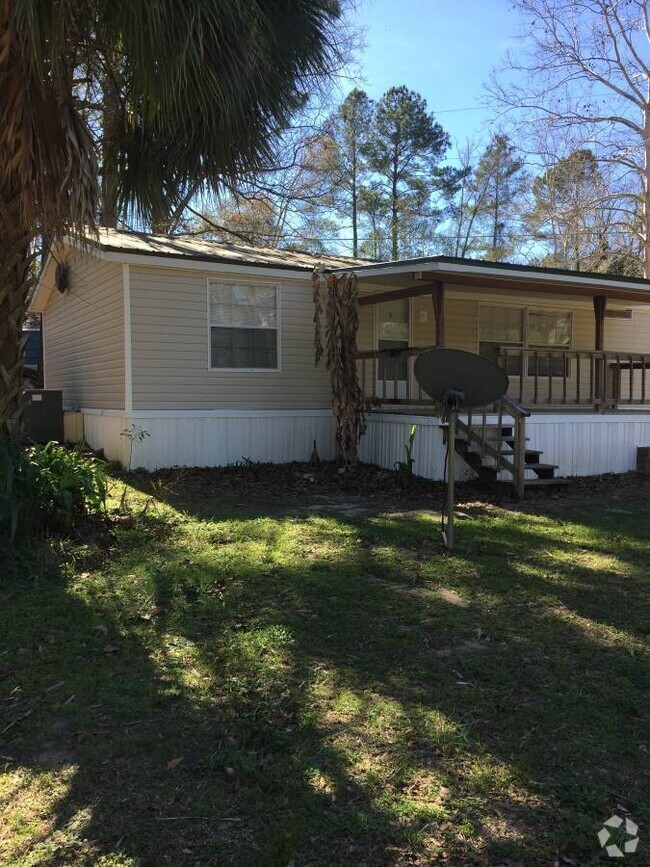 Building Photo - 3 BEDROOM, 2 BATH MODULAR HOME!