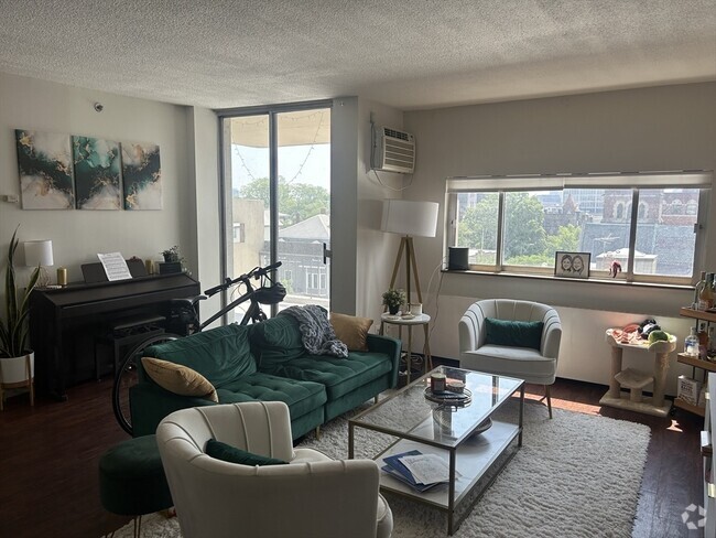 Building Photo - 872 Massachusetts Ave Unit 502 Rental