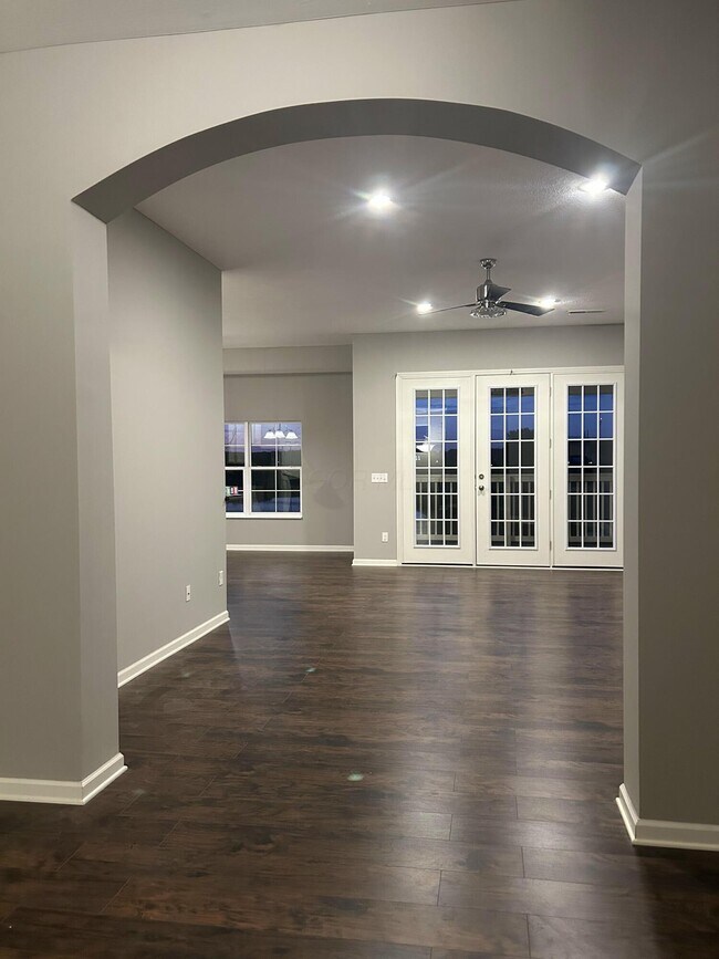 Building Photo - 6841 Kinsale Ln Rental