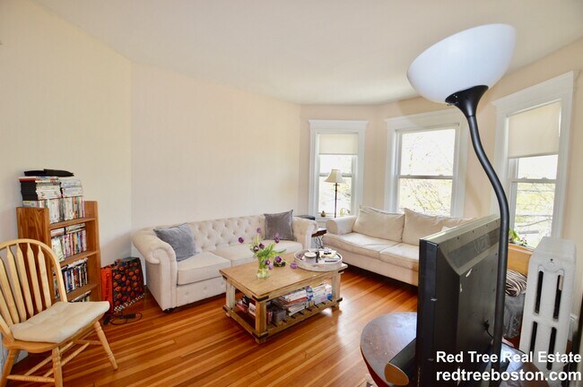 Photo - 98 Cypress St