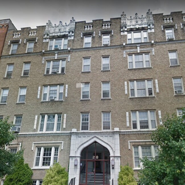 28 Duncan Avenue Apts