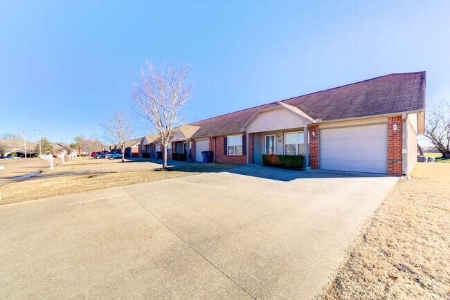 Photo - Cozy 2 bedroom 2 bathroom Townhome