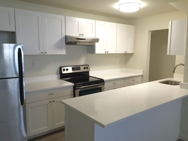 Photo - 211 First Ave