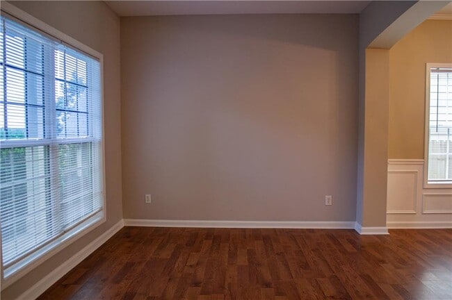 Photo - 444 Crestmont Ln