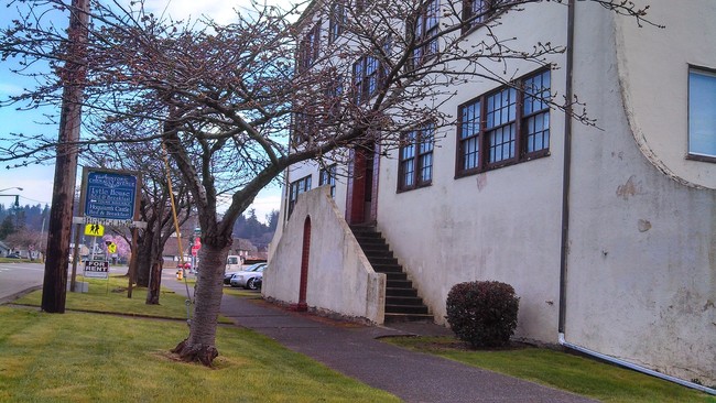 Photo - Emerson Apartments