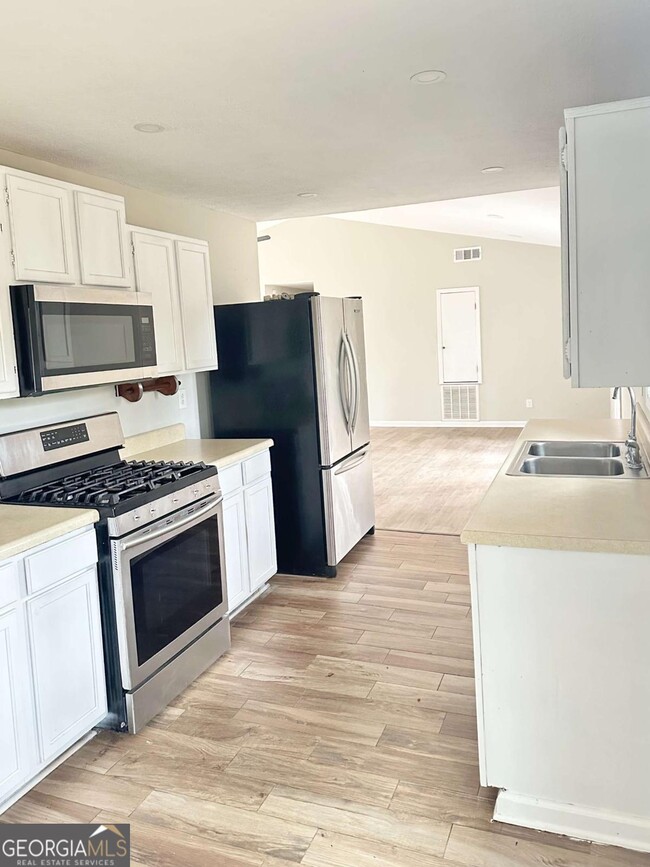 Photo - 93 Hartley Woods Dr