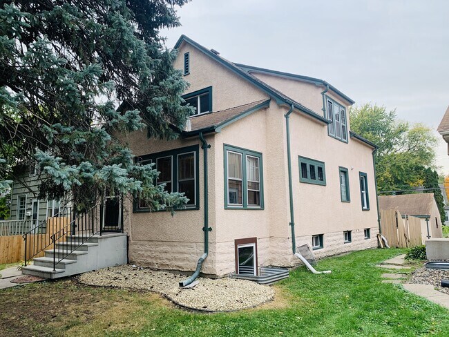 Photo - 1031 27th Ave SE