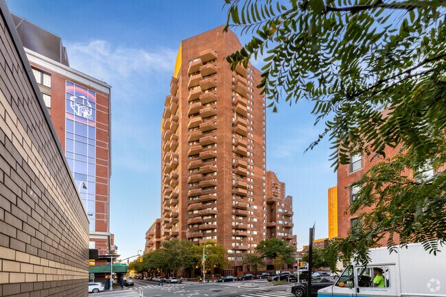 Photo - 2120 1st Ave