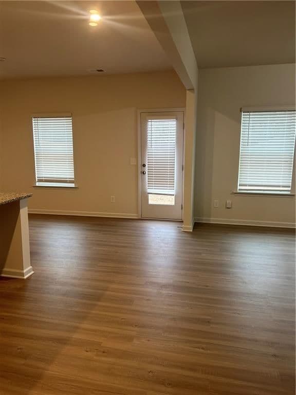Photo - 655 Mountaintop Rd SW