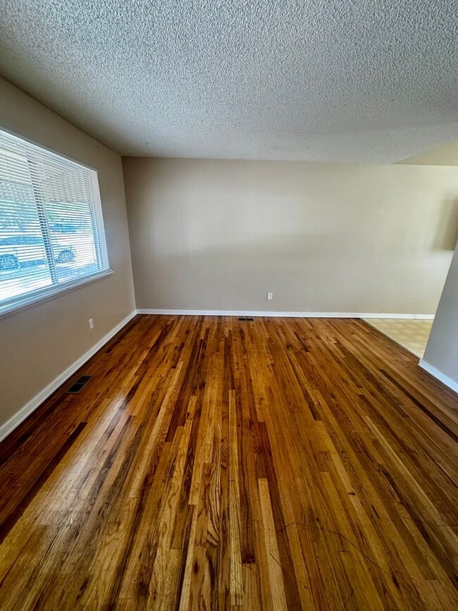 Photo - 3 Bedroom one level Home in Stratton Meadows