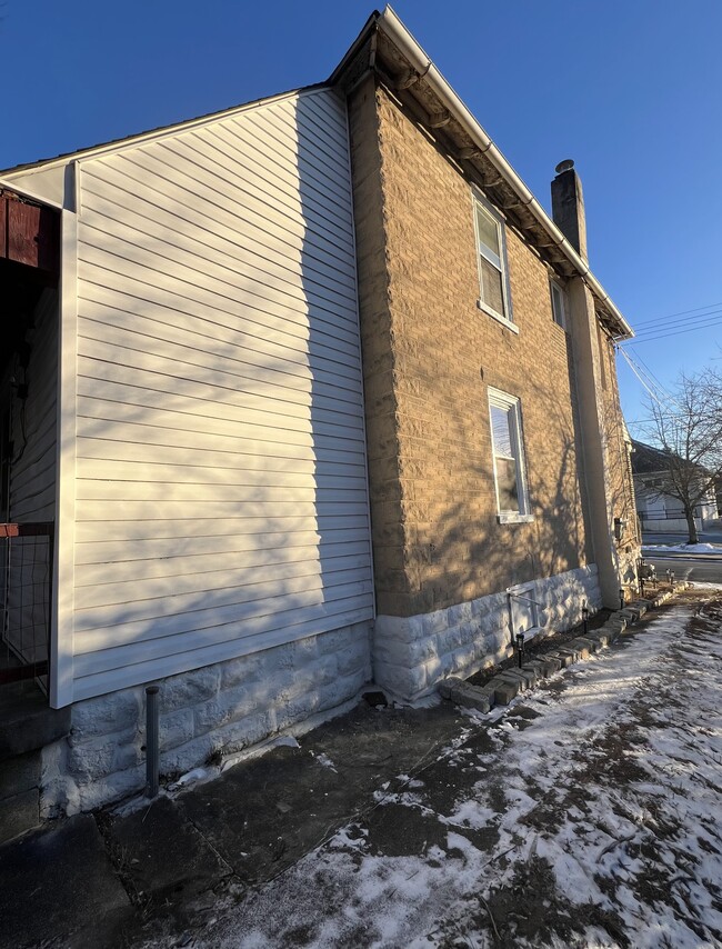 Photo - 223 S 2nd St