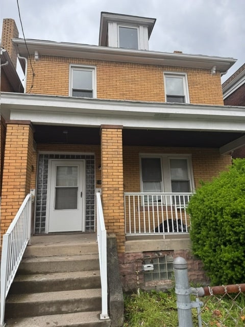 Photo - 1118 Sylvan Ave House