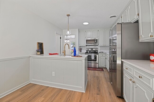 Photo - 2117 Semmes Dr