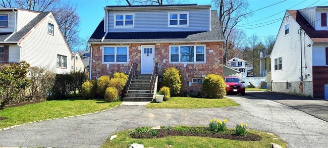 Photo - 112 Cabot Ave House