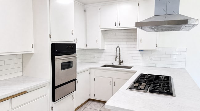 Photo - 716 Glenway Dr Unit 1