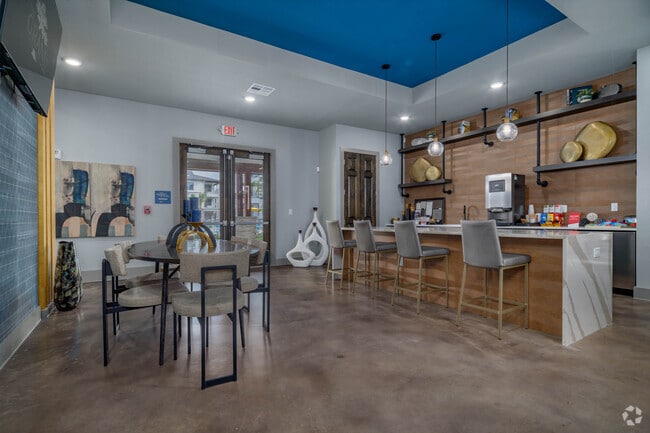 Lounge - Grand at Cibolo Apartments