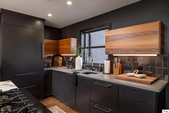 Photo - 304 Standard Reed Rd