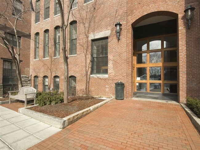 Building Photo - KBL Rental