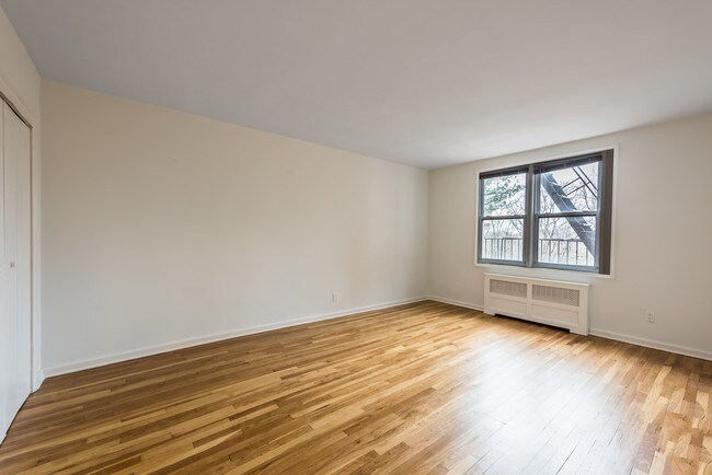 Bedroom - 1133 Midland Avenue Condominiums