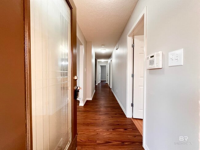 Photo - 17831 Fancy Blvd