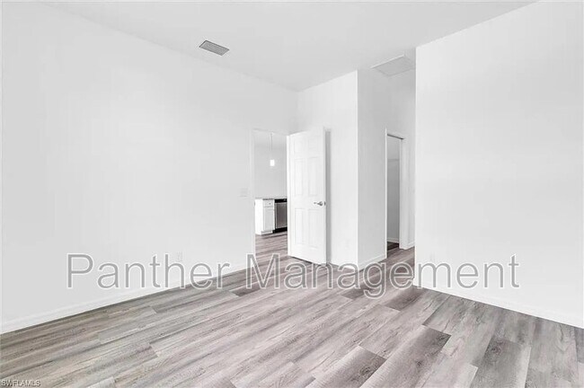 Photo - 422 NE 20th Terrace House