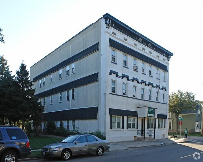 348 Maria Ave