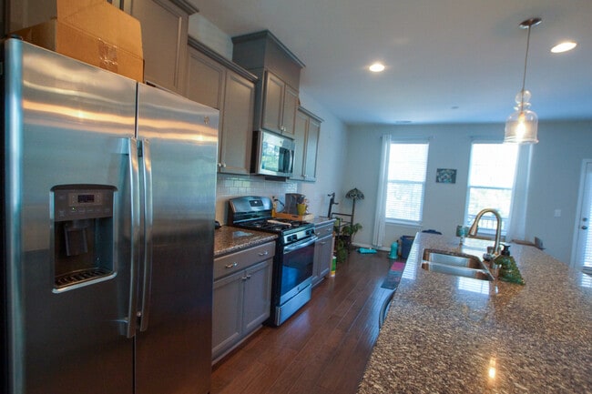 Photo - 930 Dalton Ridge Pl