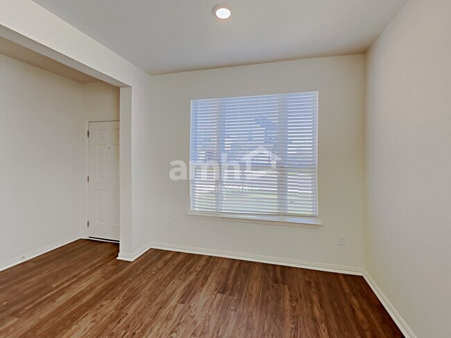 Photo - 163 Pebble Creek Run