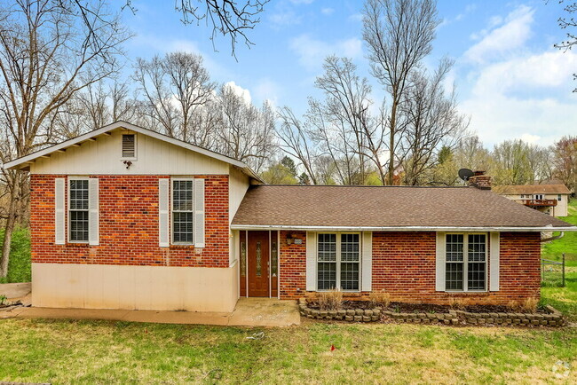 Building Photo - 5000 Snowberry St Rental