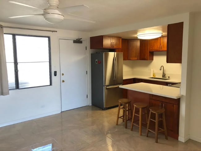 Photo - 465 Kapahulu Ave Unit 5B