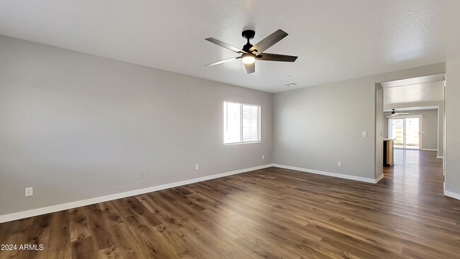 Photo - 10201 N 115th Dr