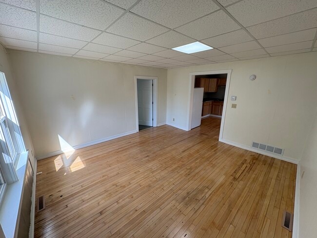 Photo - 460 Lincoln Ave