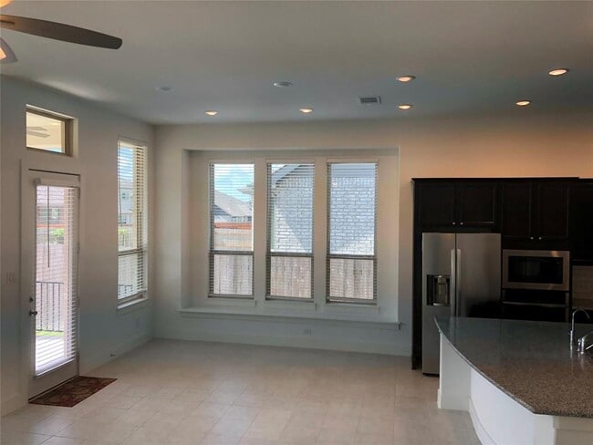 Photo - 6145 Teodoro Bend