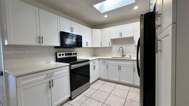 Photo - 2290 E 6th Ave