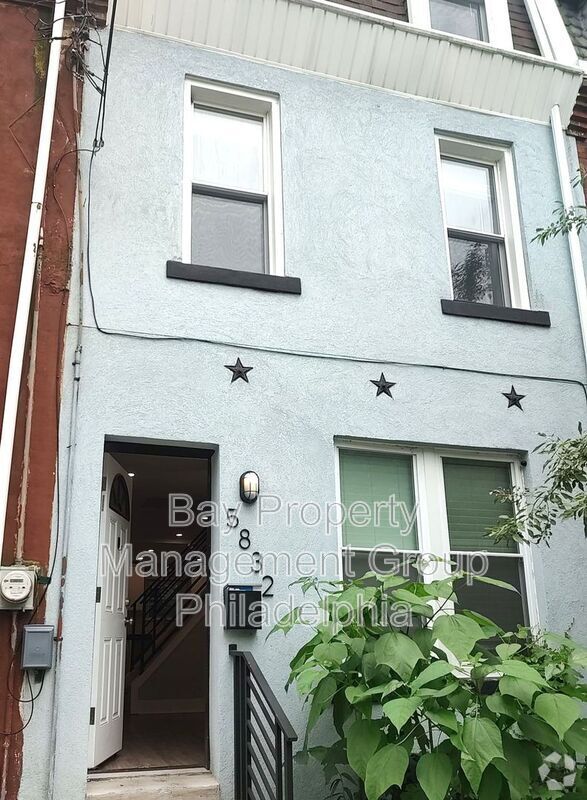 Building Photo - 5832 Knox St Rental
