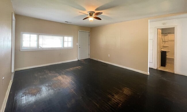 Photo - Spacious 3-Bedroom Home