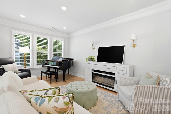 Photo - 1120 Drummond Ave