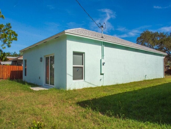 Photo - 2505 87th Ave