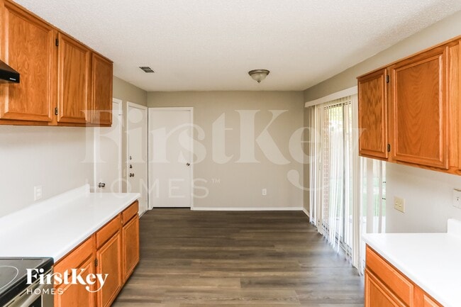 Photo - 5320 Faireast Ct