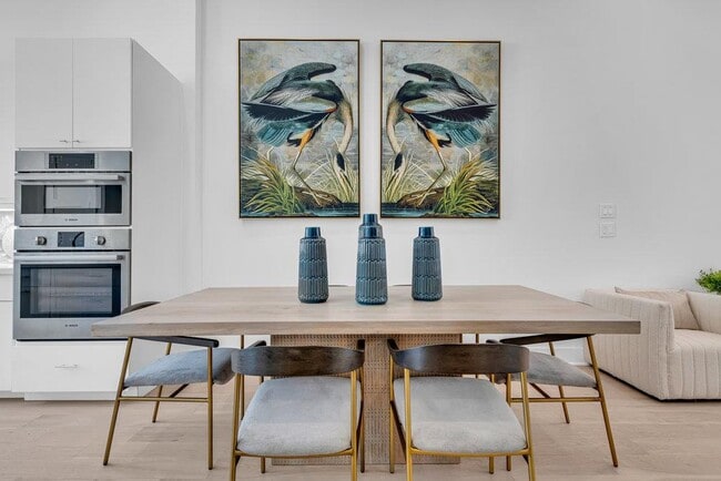 Photo - 276 Pullman Ct