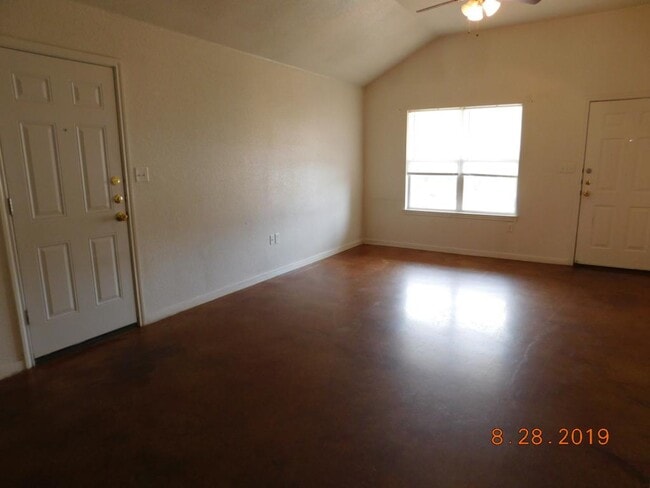 Photo - 1202 Cavalry Ln