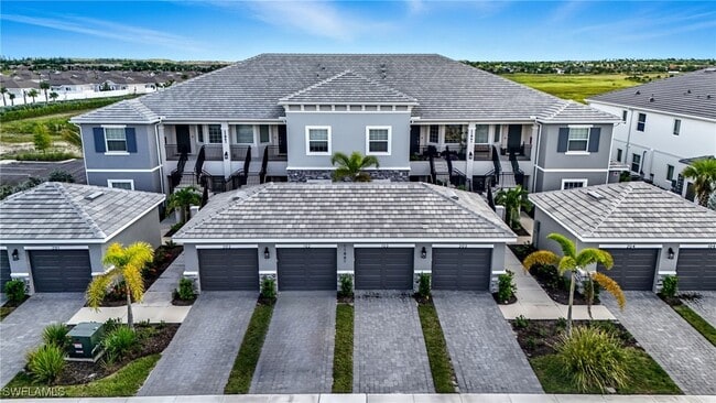 Building Photo - 11861 Venetian Lagoon Dr