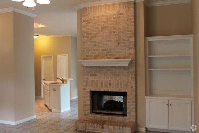 Building Photo - 2318 Sycamore Trail Rental