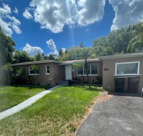 Building Photo - 3708 Lake Underhill Rd Rental