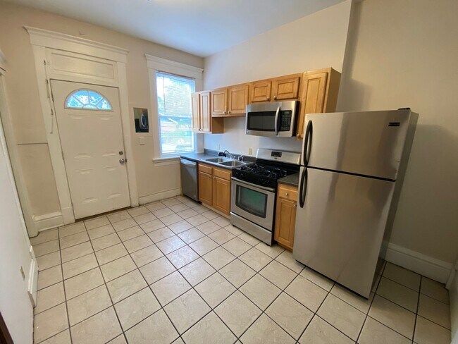 Photo - 252-254-254 King Ave Unidad 254