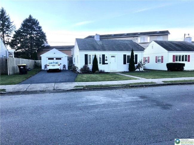 Photo - 2115 Livingston St Casa